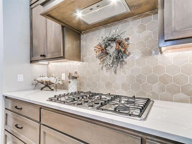 9233 SW 90th Street, Mustang, OK 73064