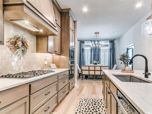 9233 SW 90th Street, Mustang, OK 73064