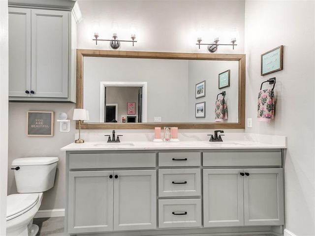 9233 SW 90th Street, Mustang, OK 73064