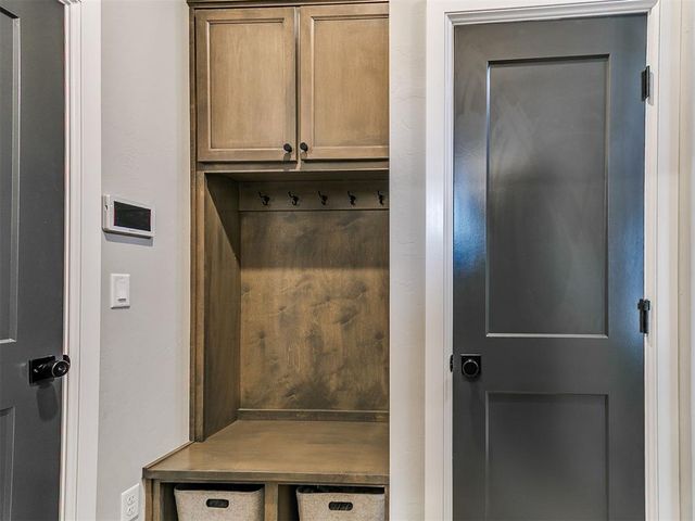 9233 SW 90th Street, Mustang, OK 73064