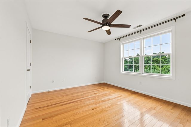 14 Longbrook Dr, Cumberland, RI 02864
