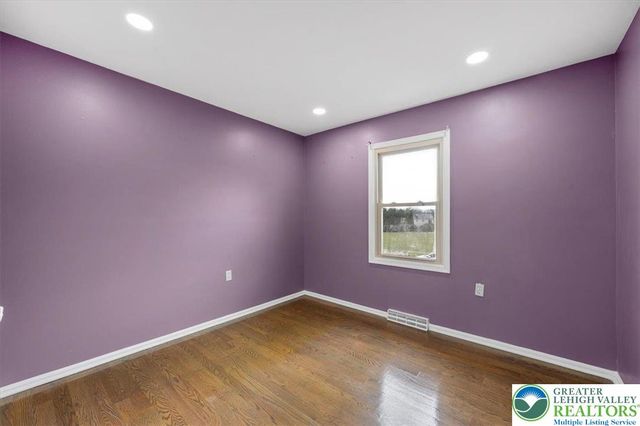 1741 Barrett Drive, Bethlehem City, PA 18017