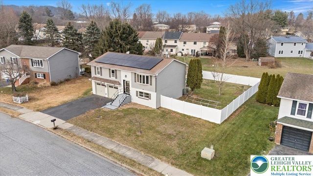 1741 Barrett Drive, Bethlehem City, PA 18017
