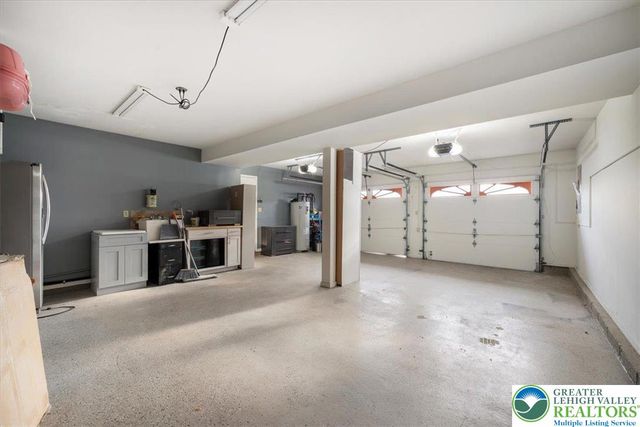 1741 Barrett Drive, Bethlehem City, PA 18017