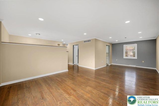 1741 Barrett Drive, Bethlehem City, PA 18017