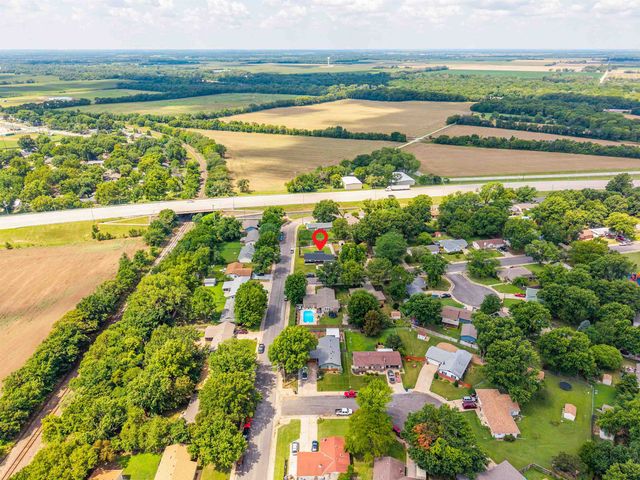 1401 Mundell Dr, Mulvane, KS 67110