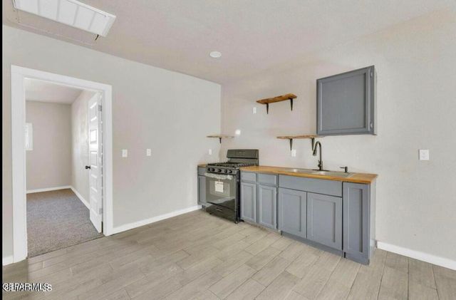 8827 MOUNT ELBERT Drive 4, El Paso, TX 79904