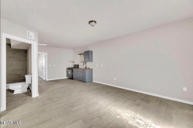 8827 MOUNT ELBERT Drive 4, El Paso, TX 79904