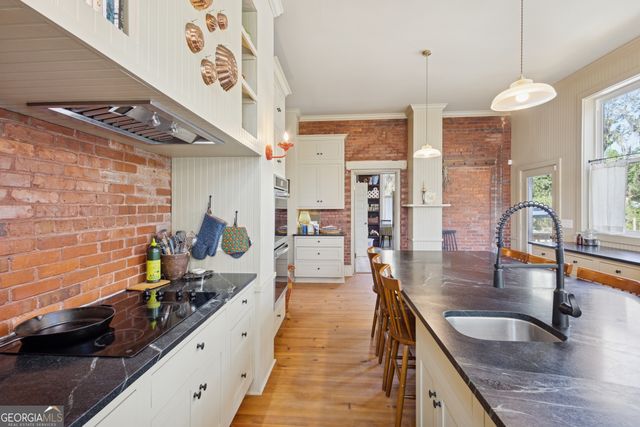 503 N Ash Street, Springfield, GA 31329