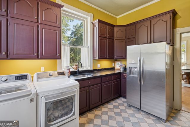 503 N Ash Street, Springfield, GA 31329