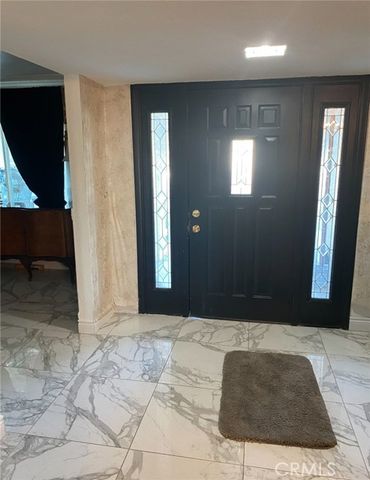 135 S Broadway Street, Ridgecrest, CA 93555