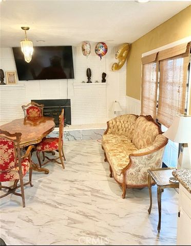 135 S Broadway Street, Ridgecrest, CA 93555