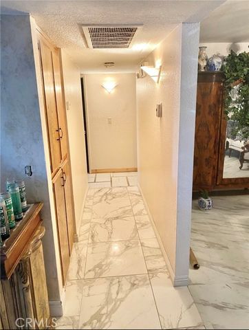 135 S Broadway Street, Ridgecrest, CA 93555