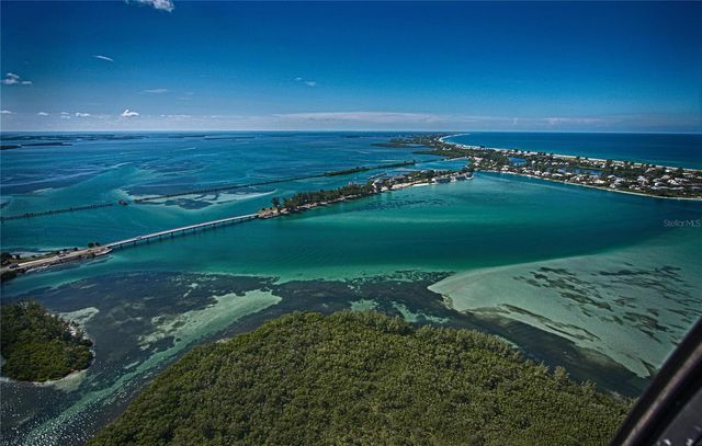 16207 RENNIE ROAD, Port Charlotte, FL 33981