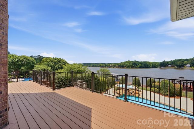 263 Quiet Waters Road, Belmont, NC 28012