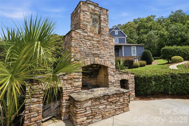263 Quiet Waters Road, Belmont, NC 28012