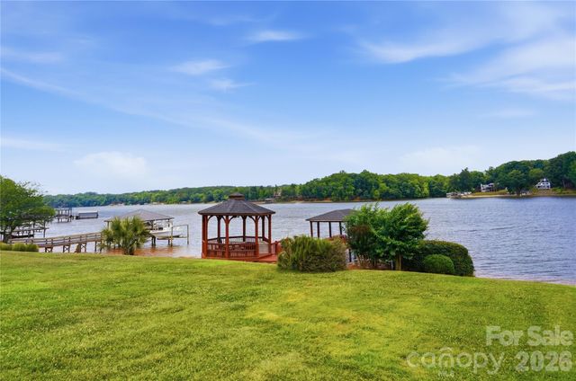263 Quiet Waters Road, Belmont, NC 28012