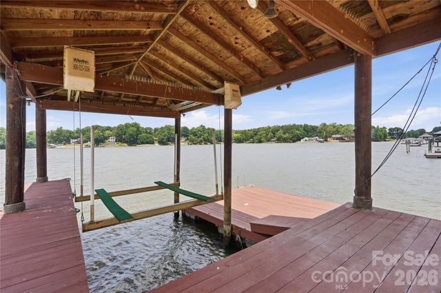 263 Quiet Waters Road, Belmont, NC 28012