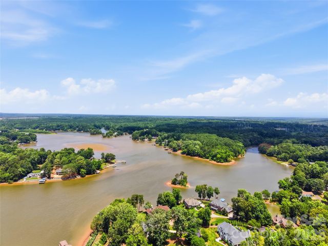263 Quiet Waters Road, Belmont, NC 28012