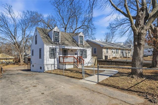 2914 W 45th Avenue, Kansas City, KS 66103