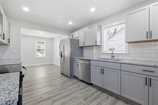 2914 W 45th Avenue, Kansas City, KS 66103