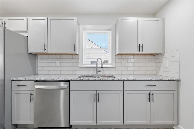 2914 W 45th Avenue, Kansas City, KS 66103