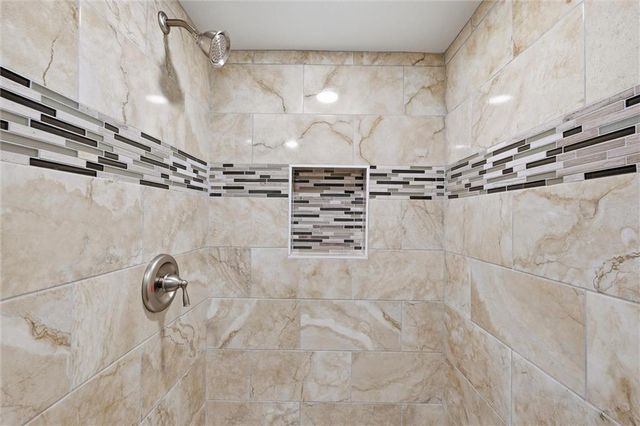 2914 W 45th Avenue, Kansas City, KS 66103