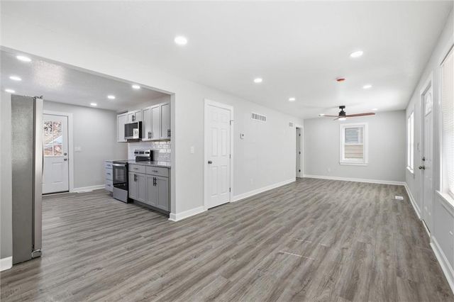 2914 W 45th Avenue, Kansas City, KS 66103