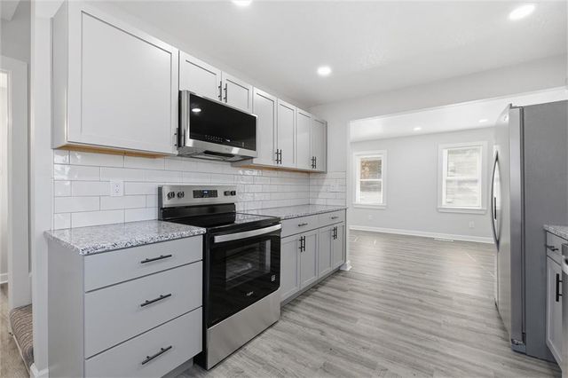 2914 W 45th Avenue, Kansas City, KS 66103