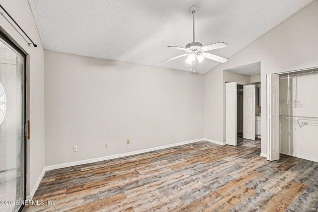 2483 WHISPERING WOODS Boulevard 3, Jacksonville, FL 32246