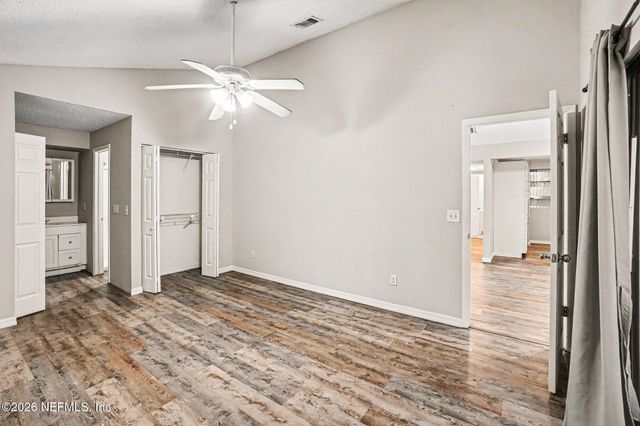 2483 WHISPERING WOODS Boulevard 3, Jacksonville, FL 32246
