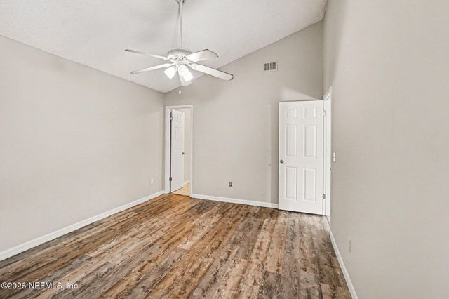 2483 WHISPERING WOODS Boulevard 3, Jacksonville, FL 32246