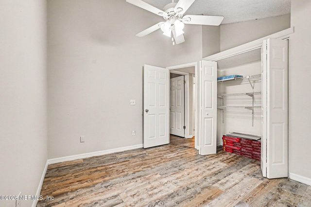 2483 WHISPERING WOODS Boulevard 3, Jacksonville, FL 32246