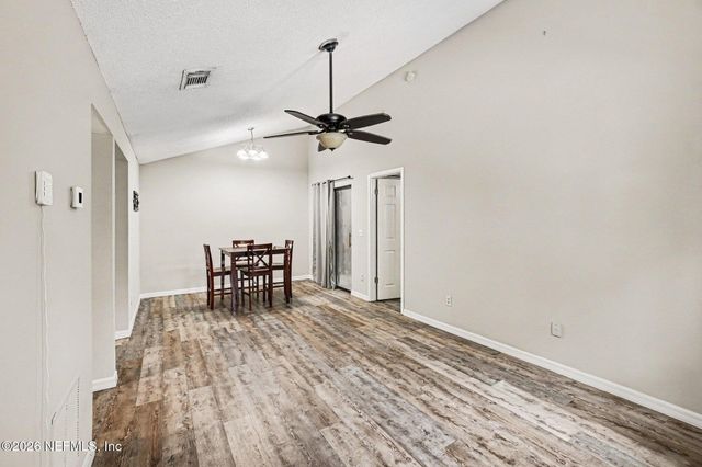 2483 WHISPERING WOODS Boulevard 3, Jacksonville, FL 32246