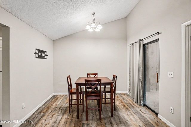 2483 WHISPERING WOODS Boulevard 3, Jacksonville, FL 32246