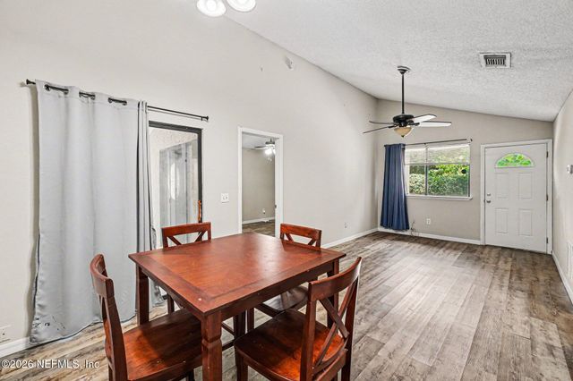 2483 WHISPERING WOODS Boulevard 3, Jacksonville, FL 32246