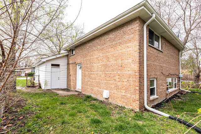 16039 Marion Drive, South Holland, IL 60473
