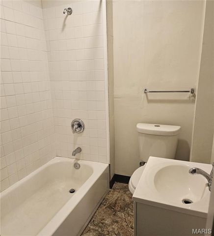 7530 Trenton Avenue, University City, MO 63130