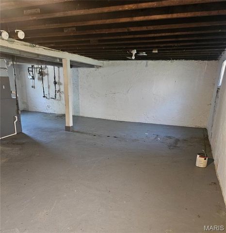 7530 Trenton Avenue, University City, MO 63130
