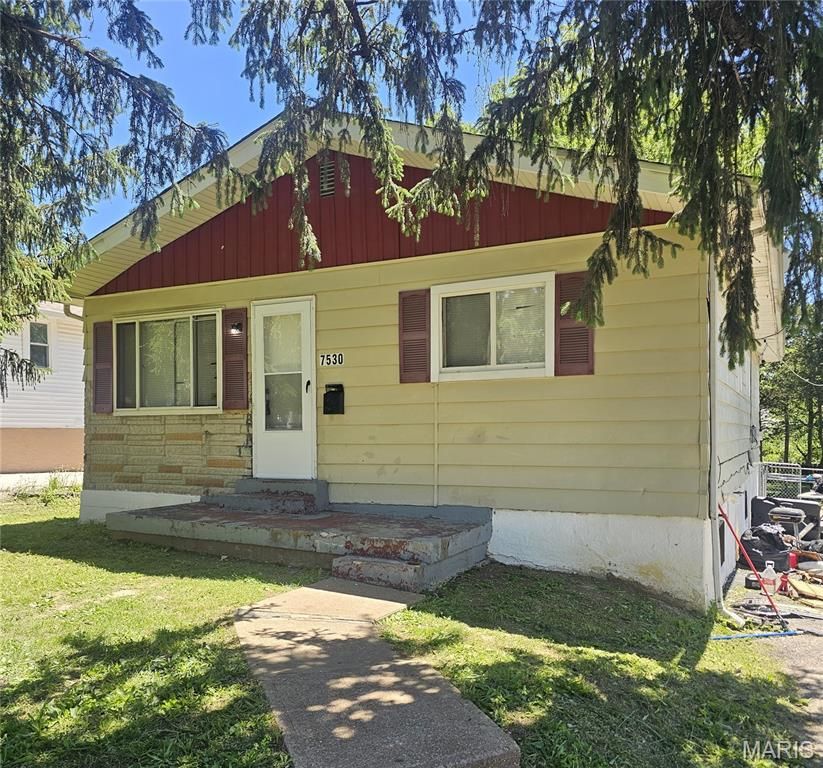 7530 Trenton Avenue, University City, MO 63130