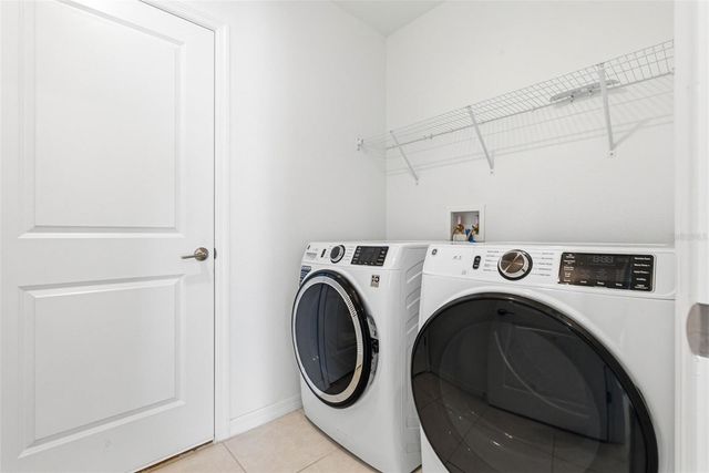 6451 BEVERLY HILLS DRIVE, Zephyrhills, FL 33541