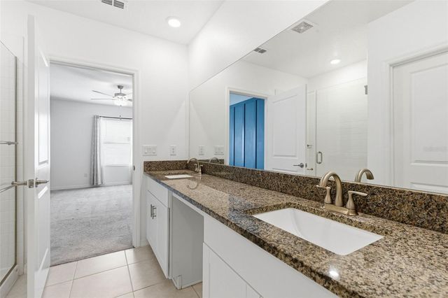 6451 BEVERLY HILLS DRIVE, Zephyrhills, FL 33541