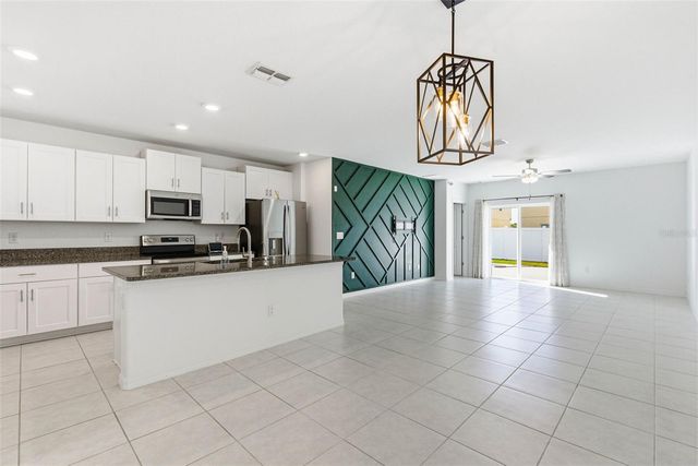 6451 BEVERLY HILLS DRIVE, Zephyrhills, FL 33541