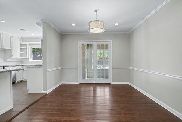 2121 S Louisville Avenue, Tulsa, OK 74114