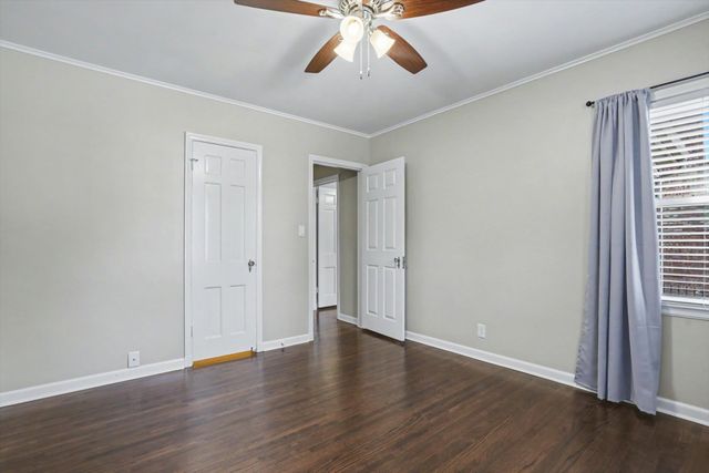 2121 S Louisville Avenue, Tulsa, OK 74114