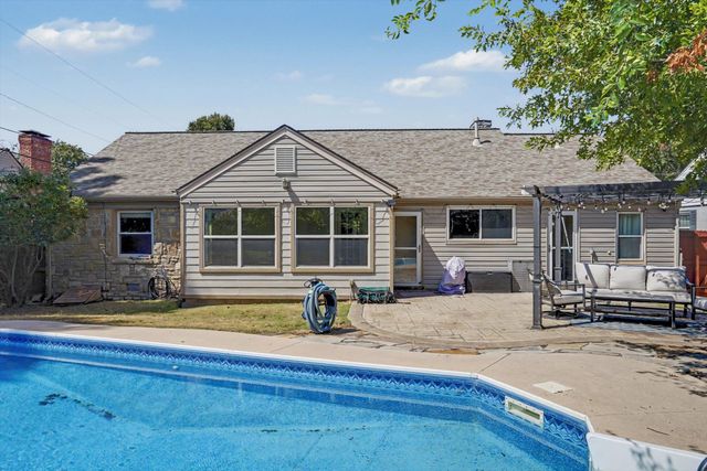 2121 S Louisville Avenue, Tulsa, OK 74114