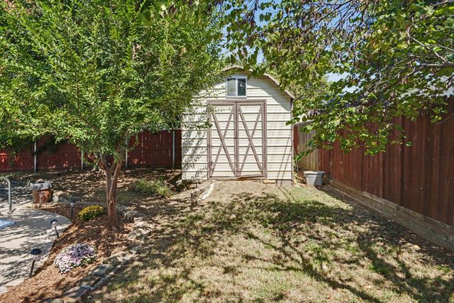 2121 S Louisville Avenue, Tulsa, OK 74114