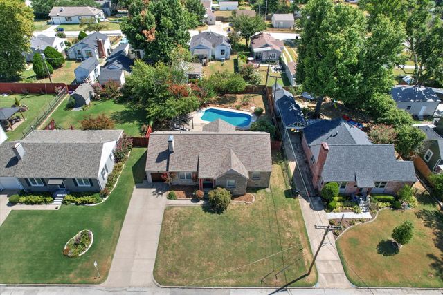 2121 S Louisville Avenue, Tulsa, OK 74114