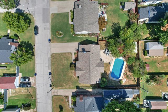 2121 S Louisville Avenue, Tulsa, OK 74114