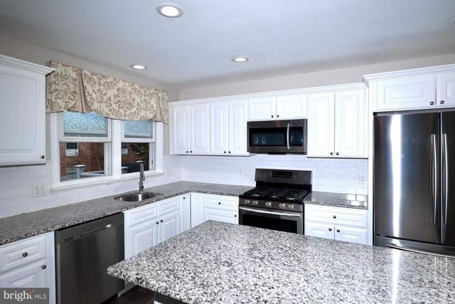 11850 BASILE RD, Philadelphia, PA 19154